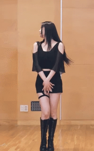 Brave Girls Minyoung GIF - Brave Girls Minyoung Rollin GIFs