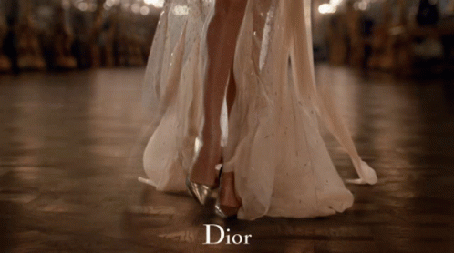 Dior Walk Away GIF - Dior Walk Away Walking GIFs