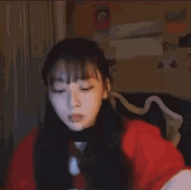 Loona Yves GIF - Loona Yves Confused GIFs