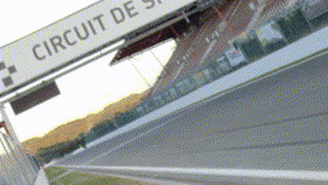 a sign on a race track says circuit de s