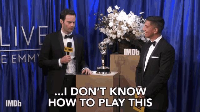 I Dont Know How To Play This I Have No Idea GIF