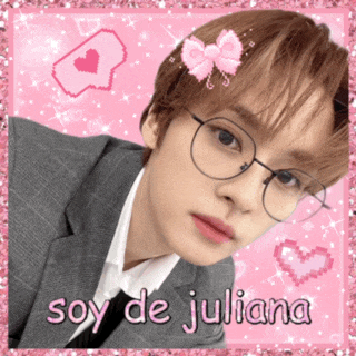 a picture of a man with glasses and the words soy de juliana