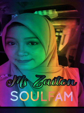 a picture of a woman wearing a hijab with the name soulfam written below her