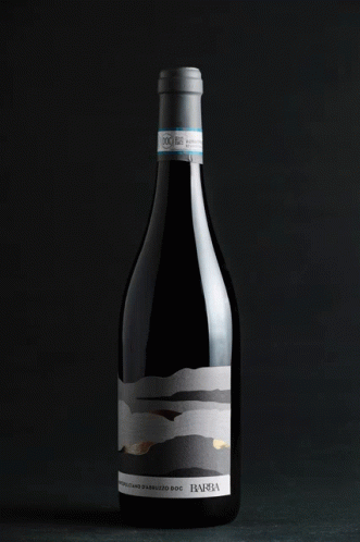 Wine Bottle GIF - Wine Bottle Professional Photography GIFs
