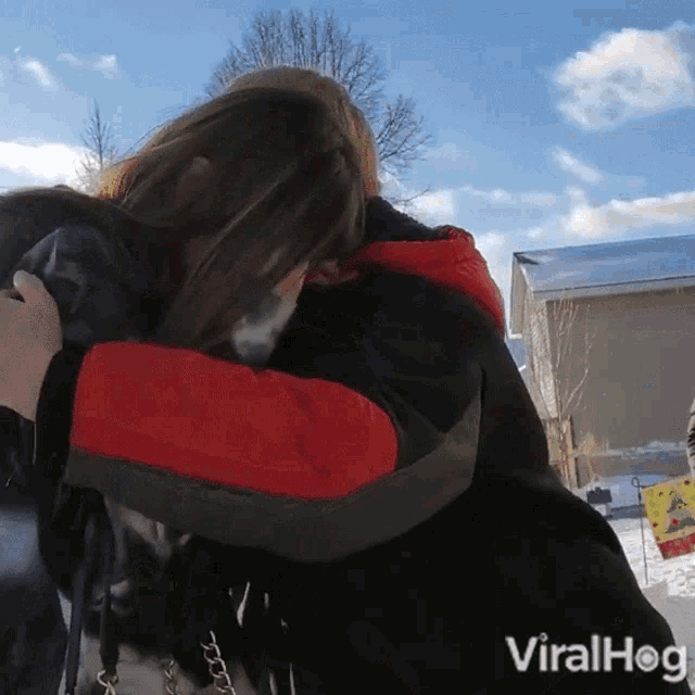 Hug Viralhog GIF - Hug Viralhog Emotional GIFs