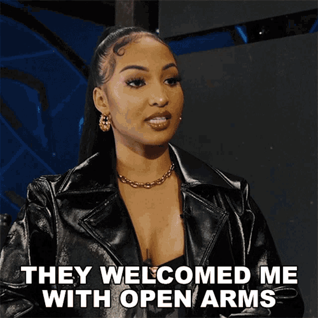 They Welcomed Me With Open Arms Chinsea Linda Lee GIF - They Welcomed Me With Open Arms Chinsea Linda Lee Shenseea GIFs