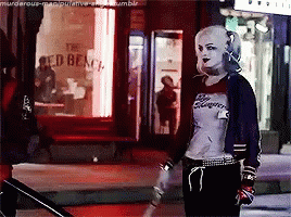 Harley Quinn Bat GIF - Harley Quinn Bat Suicide Squad GIFs