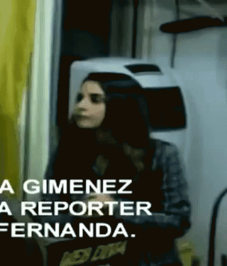 Reporter Tulla Luana GIF - Reporter Tulla Luana Look GIFs