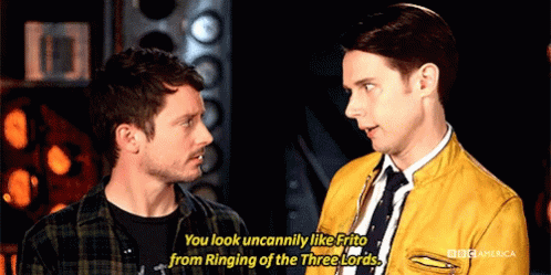 Dirk Gently Holistic Detective GIF - Dirk Gently Holistic Detective Ringing Of The Three Lords GIFs