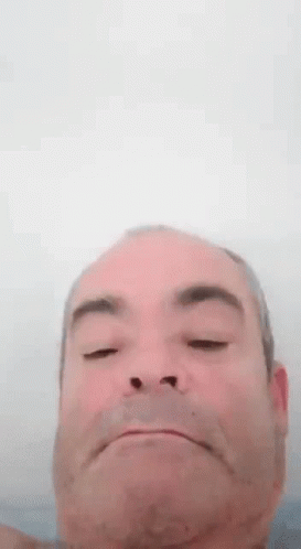 Rafael Santana Zaragoza Selfie GIF - Rafael Santana Zaragoza Selfie Grandpa GIFs