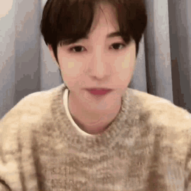 Renjun Nct Renjun Drink GIF - Renjun Nct Renjun Drink Nct Drink GIFs