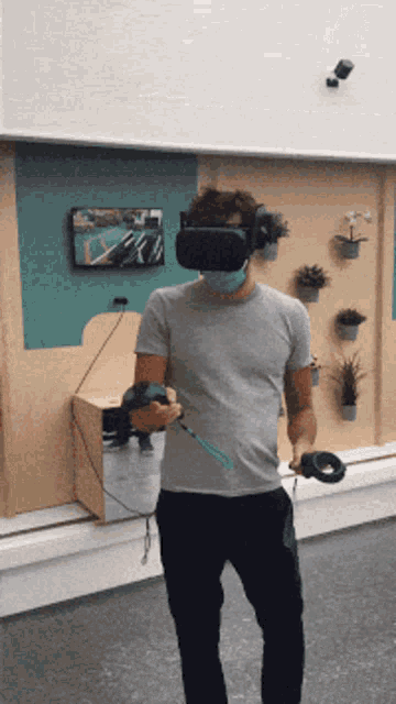 Vr Virtual Reality GIF - Vr Virtual Reality Playing GIFs