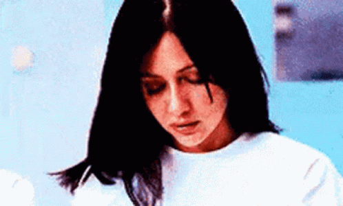 Prue Halliwell Astral Projecting GIF - Prue Halliwell Astral Projecting Appearing GIFs