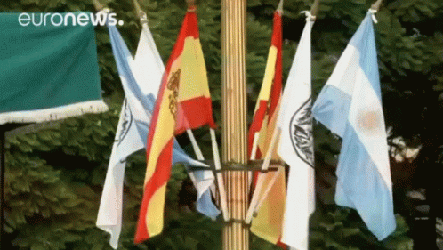 Banderas Argentinas Banderas Españolas GIF