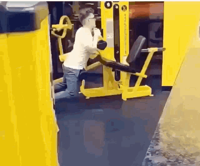 Hump Day Grinding GIF - Hump Day Grinding Gym GIFs