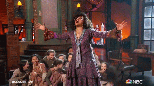 Scare Them Off Miss Hannigan GIF - Scare Them Off Miss Hannigan Molly GIFs