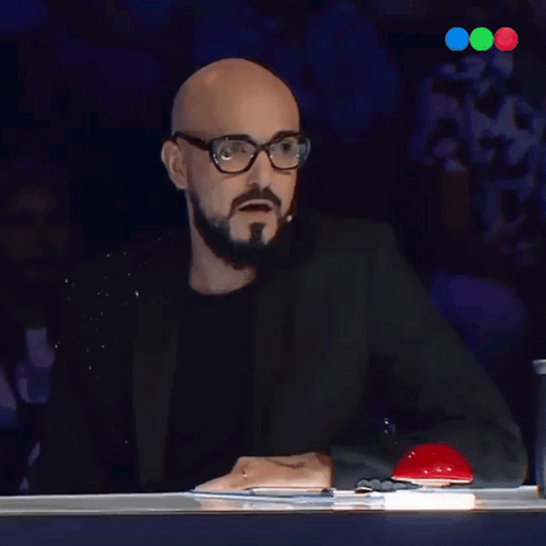 Que Estoy Mirando Abel Pintos GIF - Que Estoy Mirando Abel Pintos Got Talent Argentina GIFs