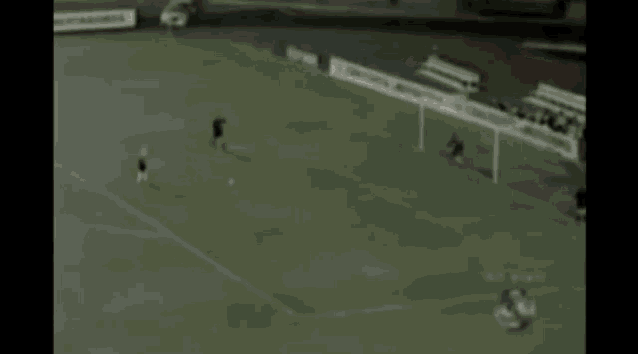 Rogerio Ceni Soccer GIF - Rogerio Ceni Soccer Kick GIFs