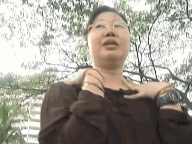 Woman Stunned GIF - Woman Stunned The Woman Was Too Stunned To Speak GIFs