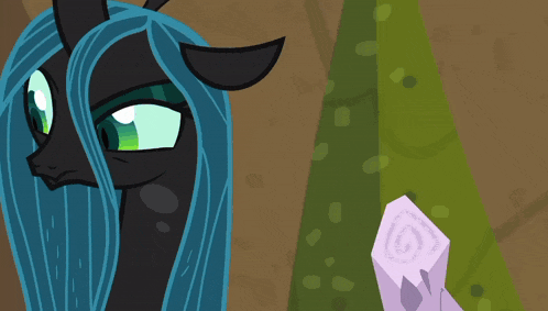 a cartoon drawing of a pony with blue hair