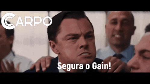 a man in a suit and tie says segura o gain in a foreign language