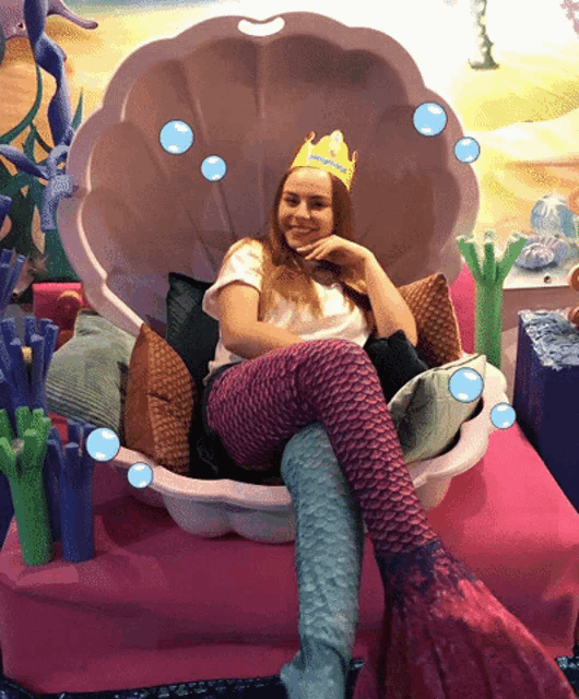 Rhany GIF