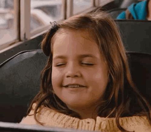 Bailee Madison Giggling GIF - Bailee Madison Giggling Laughing GIFs