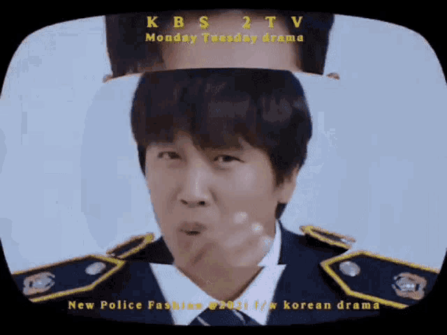 a man in a police uniform is being advertised on kbs 2 tv for monday tuesday drama