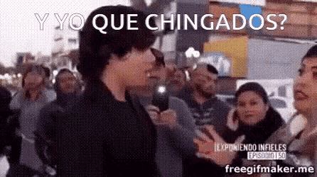 a gif of a man talking to a woman with the words " y yo que chingados " on the bottom