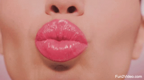 Wongwingchun58 Kiss GIF - Wongwingchun58 Kiss Lips GIFs