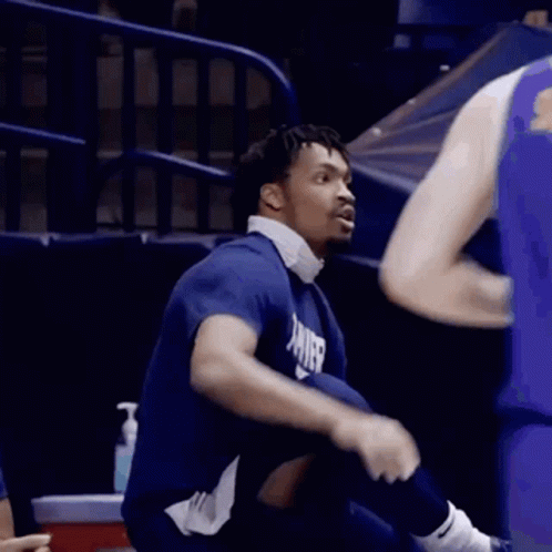 Xavier Ben Stanley GIF - Xavier Ben Stanley Xavier Musketeers GIFs