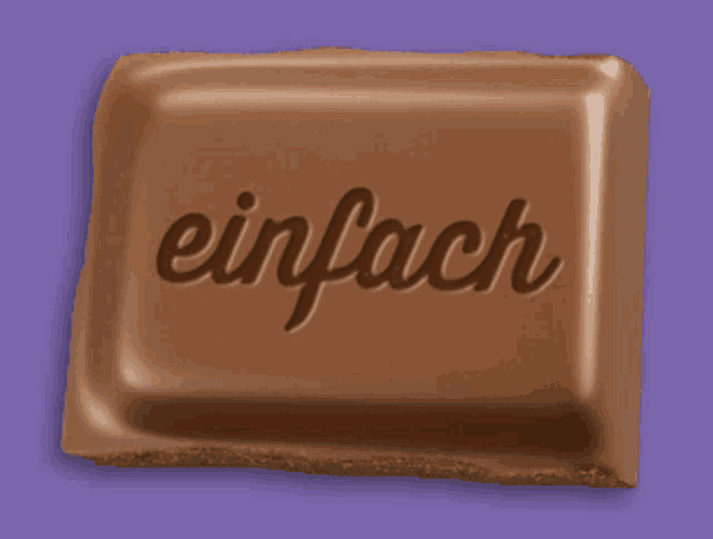 a piece of chocolate has the word einfach written on it