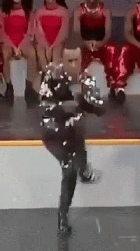 Old School Mc Hammer GIF - Old School Mc Hammer Lets Party GIFs