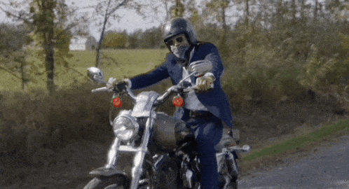 Tyler Hynes Hynies GIF - Tyler Hynes Hynies Taking Off On A Bike GIFs