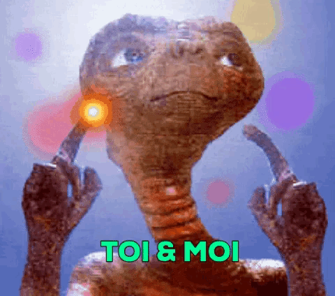 a picture of a cartoon character with the words toi & moi on it
