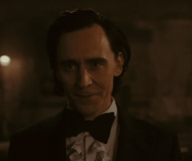 Loki Tom Hiddleston GIF - Loki Tom Hiddleston Wicked Smile GIFs