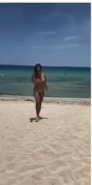 Emilly Araujo Beach GIF - Emilly Araujo Beach Summer GIFs