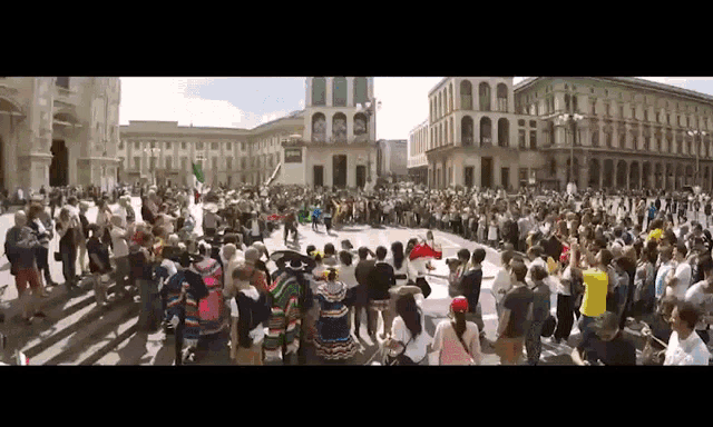 México Conviasa Promoción Crowd GIF - México Conviasa Promoción Crowd GIFs
