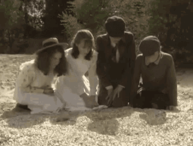 Five Children And It Weird GIF - Five Children And It Weird Scary GIFs