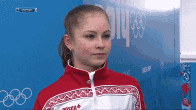 Yulia Lipnitskaya Hat On GIF - Yulia Lipnitskaya Hat On Figure Skater GIFs