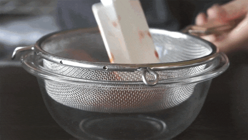 Straining The Sauce Two Plaid Aprons GIF - Straining The Sauce Two Plaid Aprons Sieve The Sauce GIFs