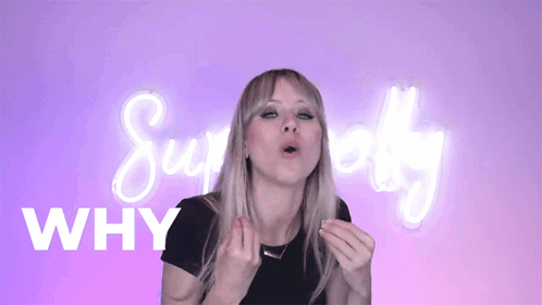 Why Would I Change Superholly GIF - Why Would I Change Superholly Por Que Cambiaria GIFs