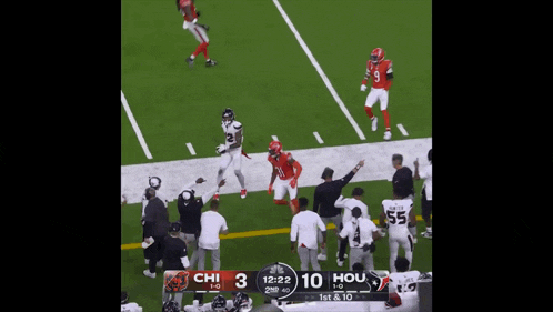 a football game between the chicago bears and houston texans
