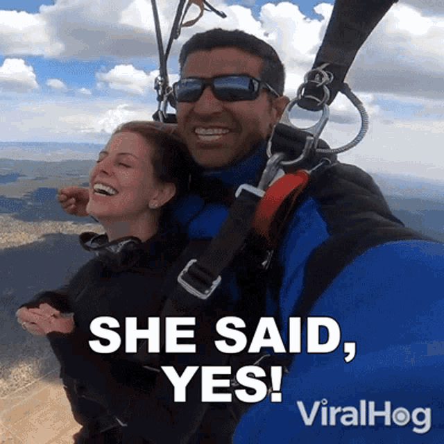 She Said Yes Viralhog GIF - She Said Yes Viralhog She Agreed With Me GIFs
