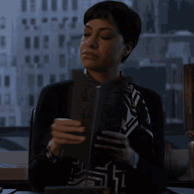 Its Empty Lucca Quinn GIF - Its Empty Lucca Quinn The Good Fight GIFs