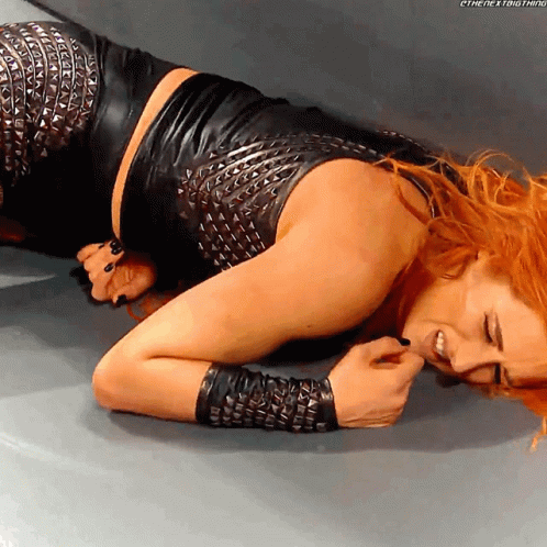 Becky Lynch Hurting GIF - Becky Lynch Hurting Ouch GIFs