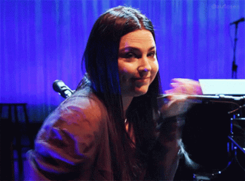 Amy Lee Evanescence GIF - Amy Lee Evanescence Your Star GIFs
