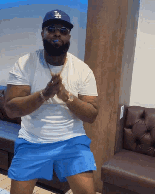 Forever Saint Dance Happy Shorts Thighs GIF