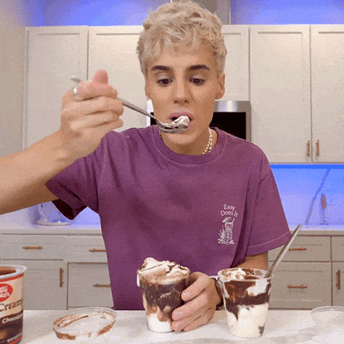 Eating Ice Cream Raphael Gomes GIF - Eating Ice Cream Raphael Gomes Enjoying A Frozen Treat GIFs