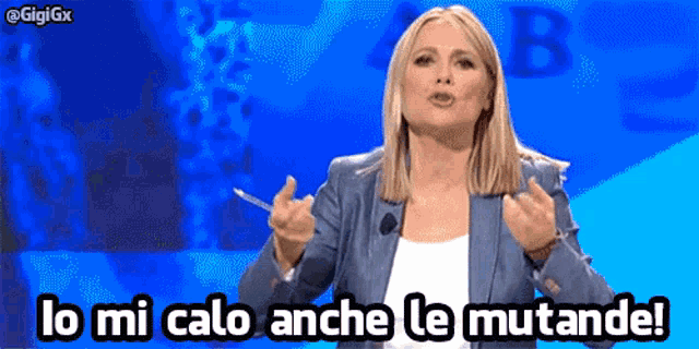 a woman is giving the middle finger and the words lo mi calo anche le mutande are above her